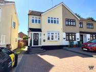 Main Photo of a 3 bedroom  Semi Detached House for sale