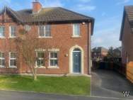 Main Photo of a 3 bedroom  Semi Detached House to rent